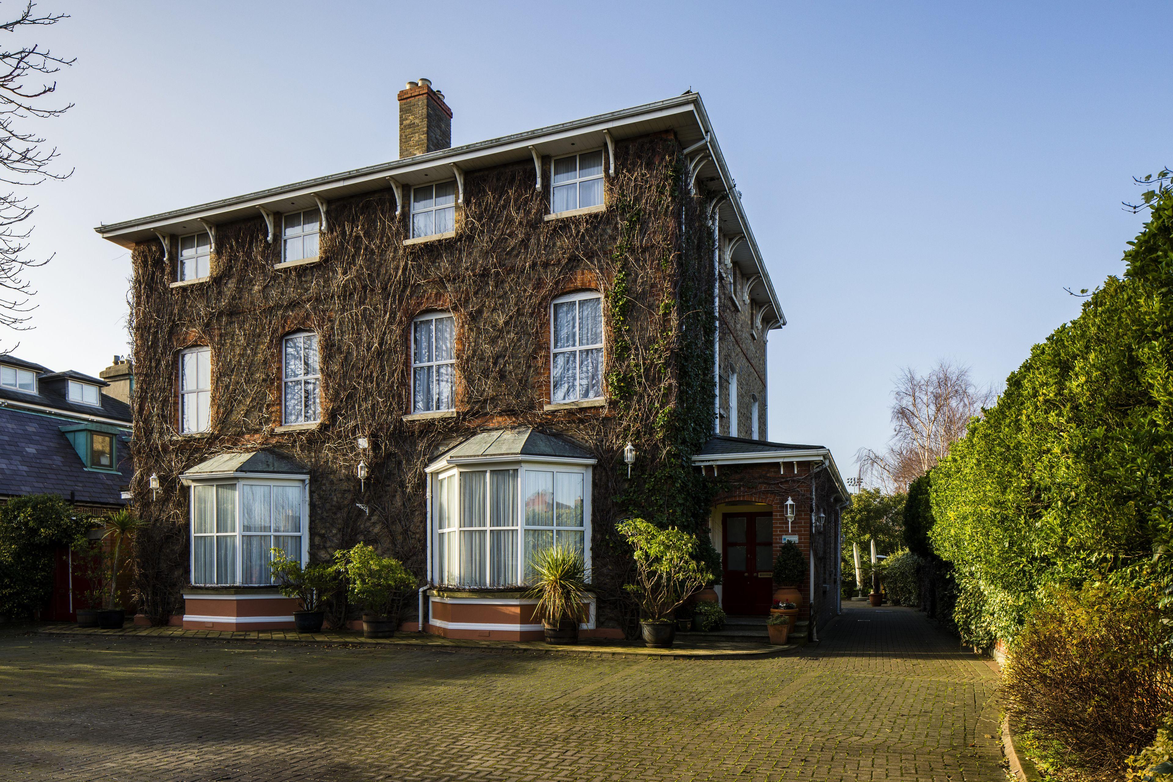 Aberdeen Lodge — Photos 1
